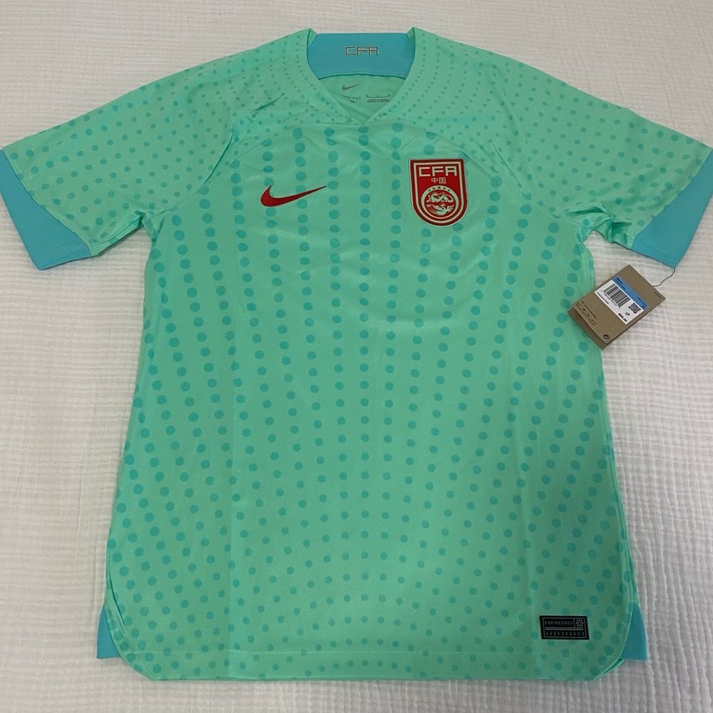 Nike Mint Green Sports Shirt